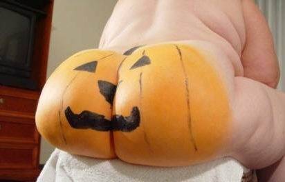 ai1149.photobucket.com_albums_o589_identiti66_random_20stuff_pumpkin_butt.jpg
